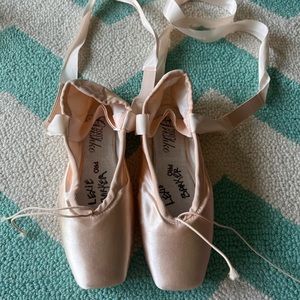 NWOT grishko SS XX 5 1/2 ballet pointe shoes